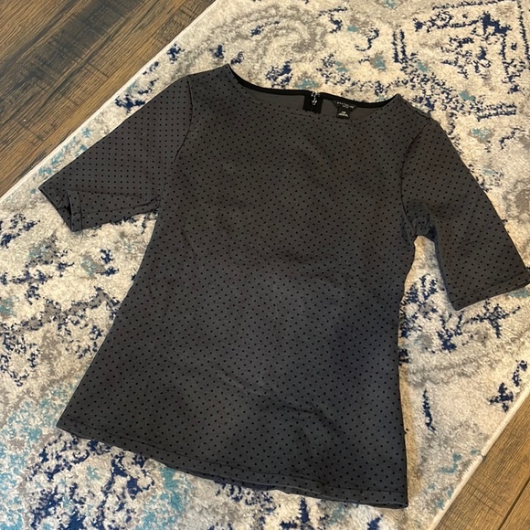 Ann Taylor Tops - SP Ann Taylor polka dot top- black and grey